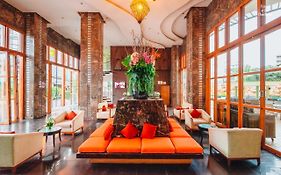 เซ็นทารา โนวา โฮเทล แอนด์ สปา พัทยา